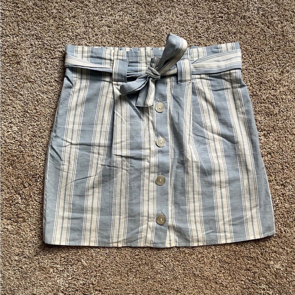 Pinstriped skirt with tie belt